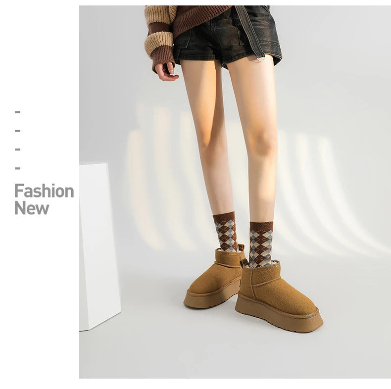 Luxury Winter Women Short Plush Warm Snow Boots Casual Shoes New Suede Fur Chelsea Ankle Boots Flats Platform Ladies Shoes