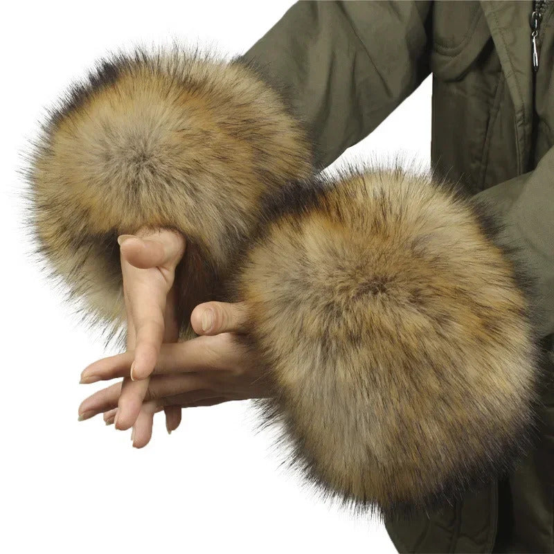 Imitation Raccoon Fox Hair Fluffy Hand Rings Fluffy Wrist Guards Women's Cuffs Imitation Rabbit Fur Bracelets Cuffs Wrist Covers