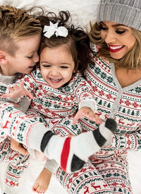 2024  Christmas Family Pajamas Set Adult Kid Sleepwear 2PCS Family Pyjamas Sets Deer Tops +Pants Xmas Family Matching Clothes