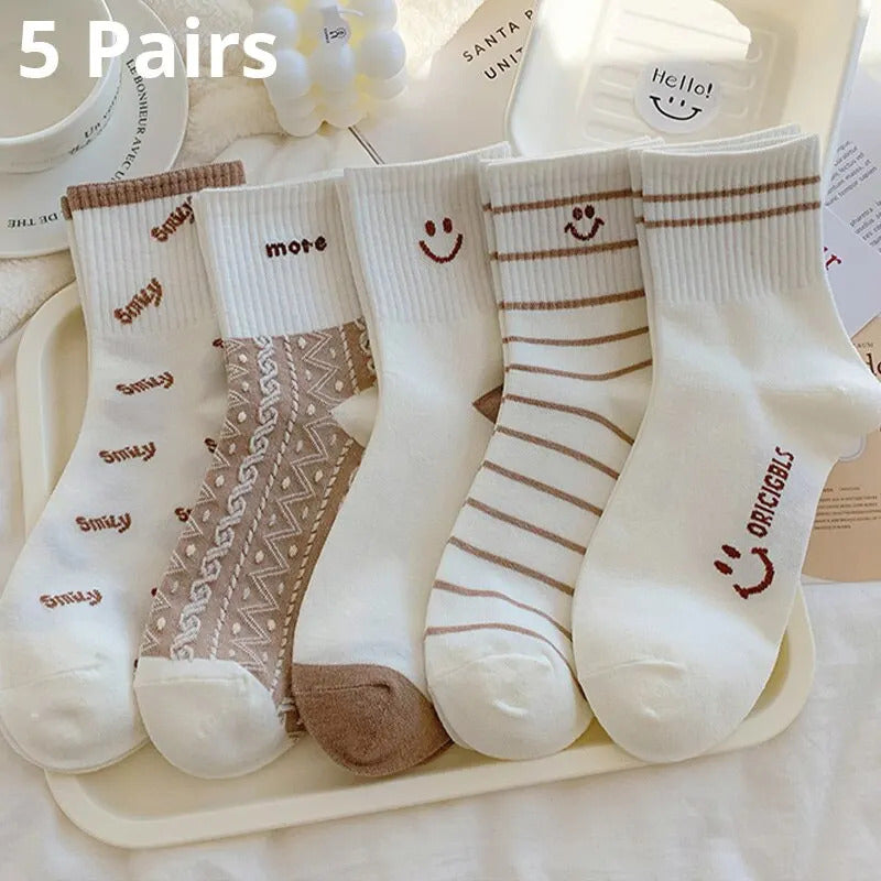 5 Pairs Women's Cute Smiling Mid Tube Print Socks Comfortable And Soft Round Neck Sports Socks Stockings