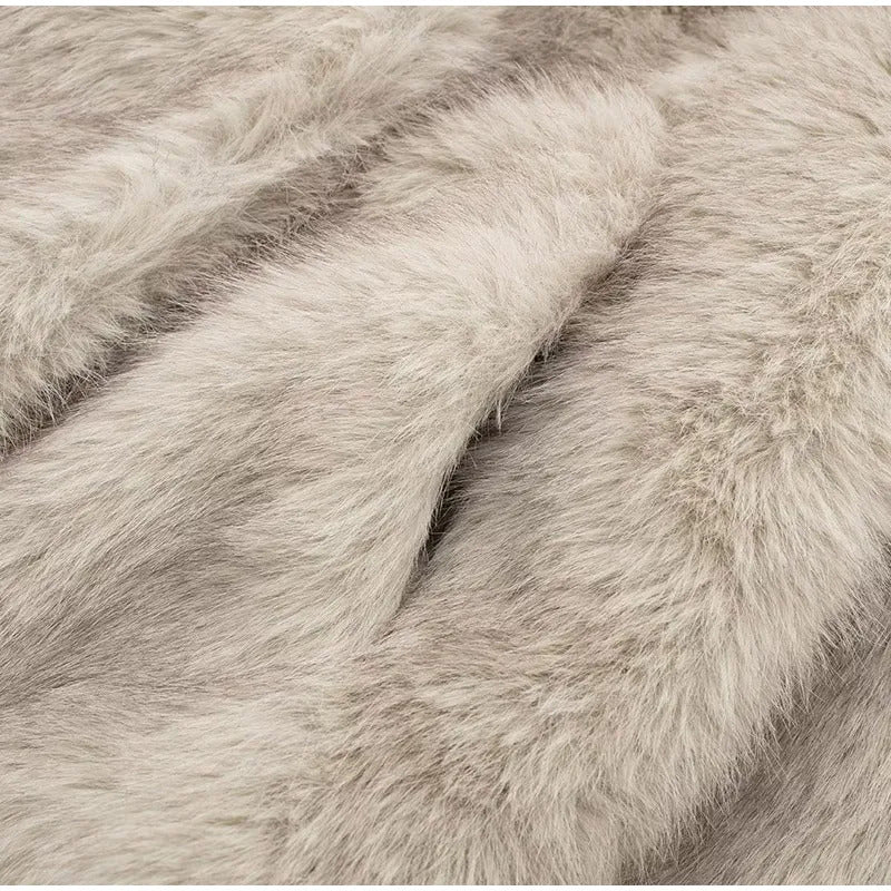 Short Faux Fur Coat Women Lapel Autumn Winter Pockets Thick Cool Overcoat Female Buttons Casual Outerwears Stylish High Street