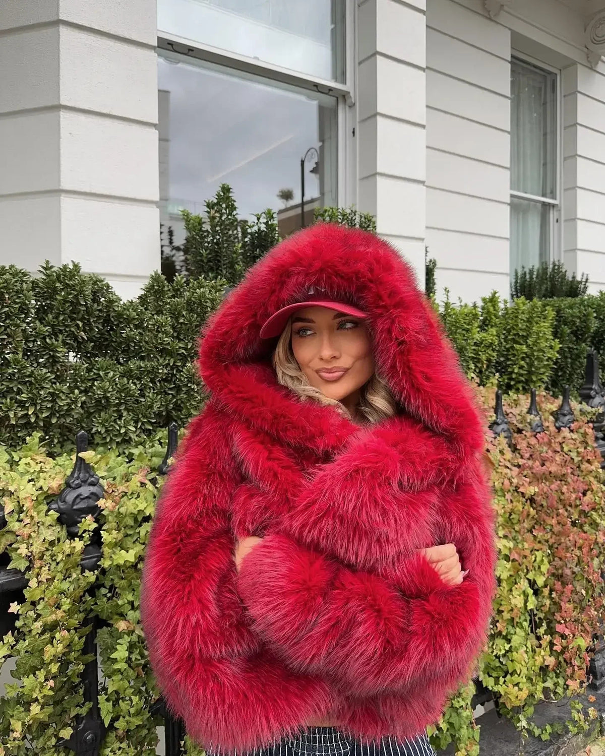 Women Fashion Turn-down Collar Winter Warm Jacket 2025 Christmas Red Hooded Fluffy Faux Fur Coats Casual High Street Outerwear