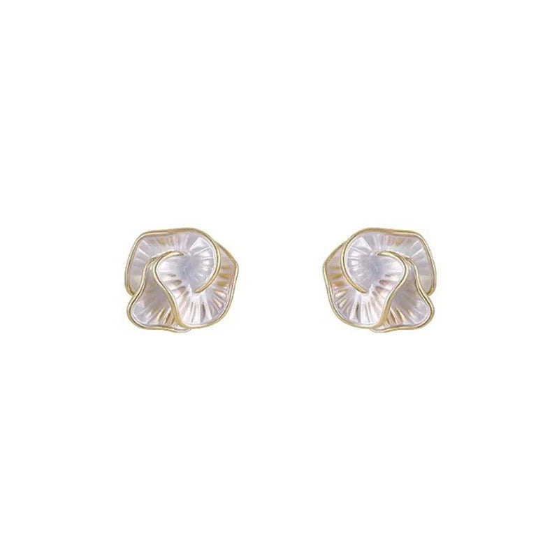 Gentle Camellia Earrings Light Luxury Fashionable Temperament High End Feeling Niche Design Flower Earrings For Women