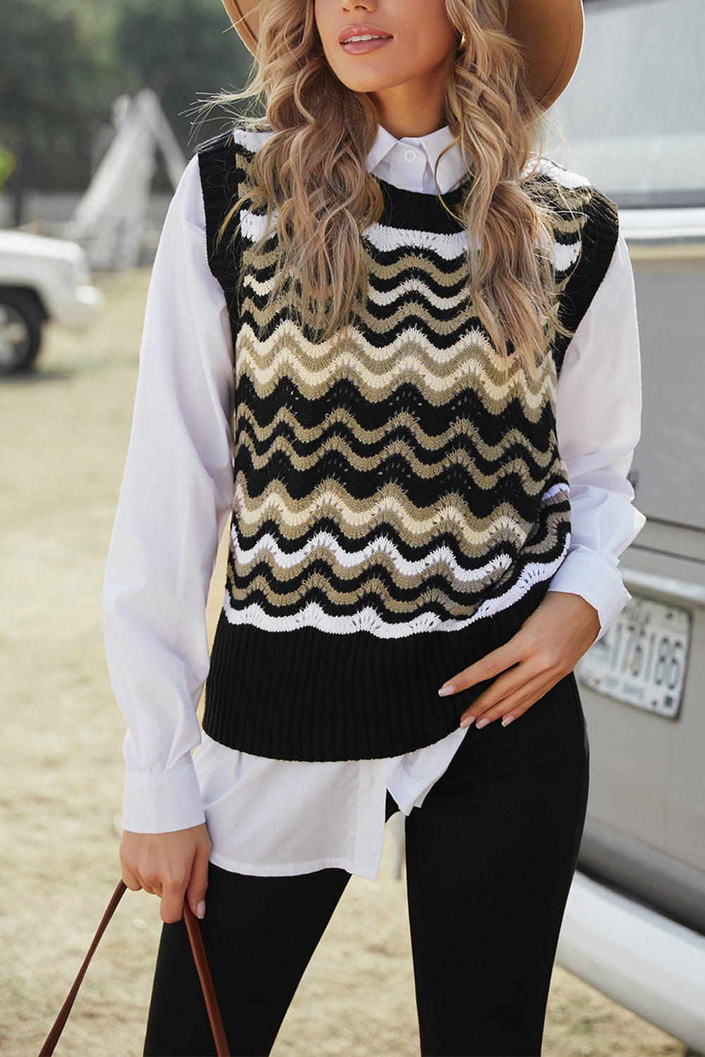 Black Wavy Stripes Knit Vest Pullover Sweater