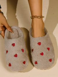 Winter Women's Heart-Shaped Slippers Love Mute Soft Sole Shoes Indoor Comfortable Cute Silent Carpet Light Living Room