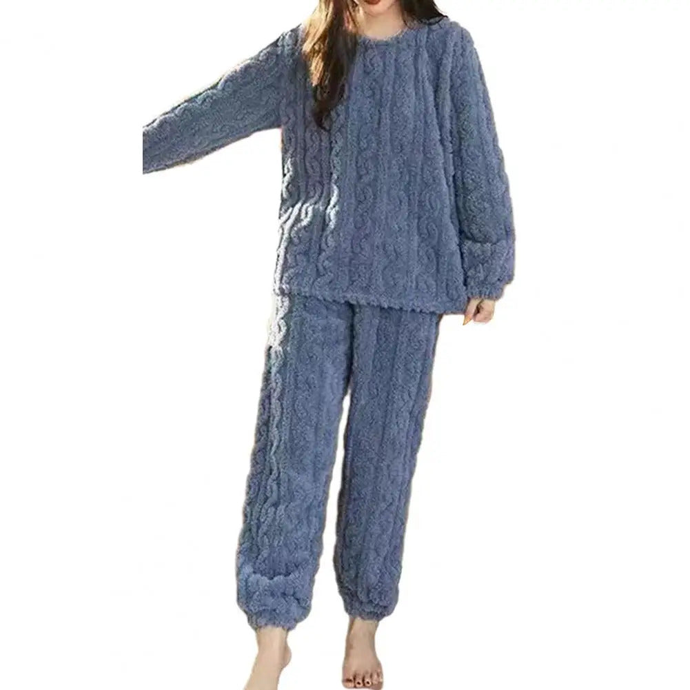 Stylish Crew Neck Pajamas Winter Pajama Set Stylish Comfortable Winter Pajamas Warm Plush 2-piece Sleepwear for Women for Autumn