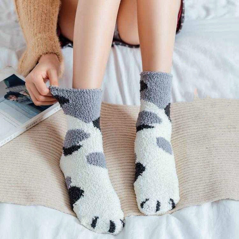 Kawaii Cartoon White Socks for Women Cute 3d Dog Cat Paw Pattern Female Fleece Warm Funny Socks Home Floor Sleeping