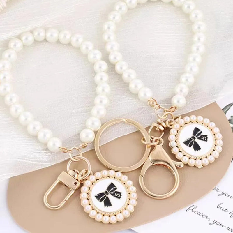 ZAKOL Cute Pearl Keychain for Women Girls Shiny Pearl Bead Shell Phone Bag Backpack Charm Accessory Car Key Key Chain Pendant