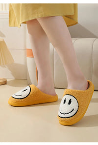 Cute Smiles Women's Fluffy Slippers Winter Indoor Closed Toe Warm Couple Slippers Woman Non-slip Flat Heel Fur Home Slides Shoes