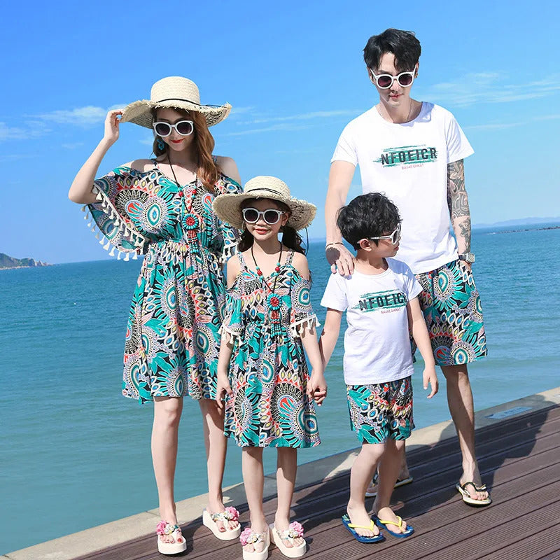 Family Matching Outfits 2022 Summer Beach Mother Daughter Floral Dresses Dad Son Cotton T-shirt & Shorts Couple Outfit Seaside