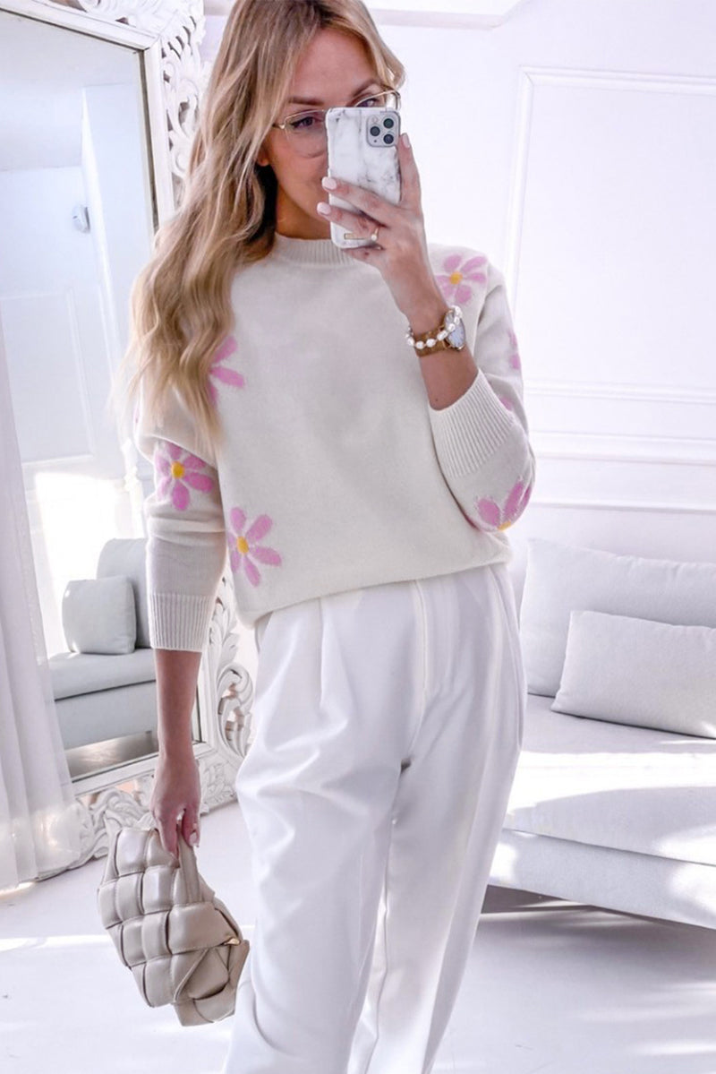 White Flower Pattern Ribbed Edge Elegant Sweater