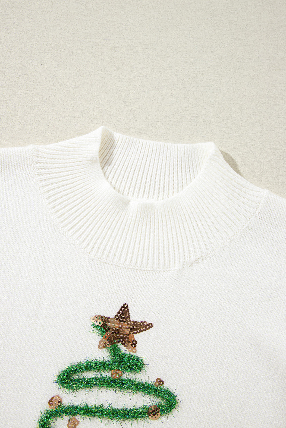 White Tinsel Christmas Tree Graphic Puff Sleeve Sweater