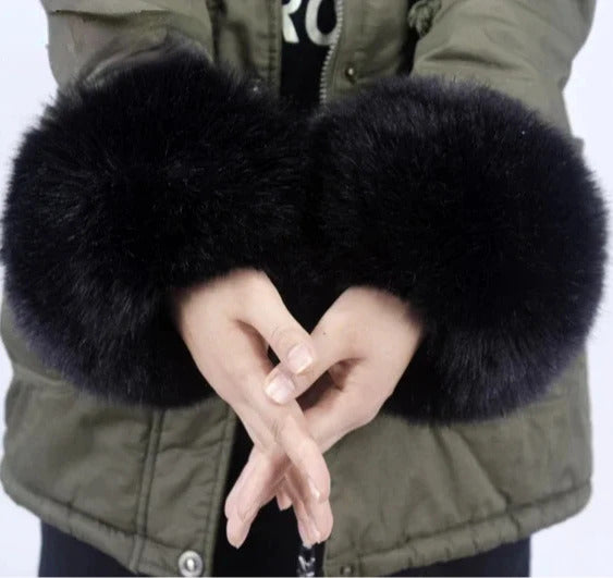 Imitation Raccoon Fox Hair Fluffy Hand Rings Fluffy Wrist Guards Women's Cuffs Imitation Rabbit Fur Bracelets Cuffs Wrist Covers