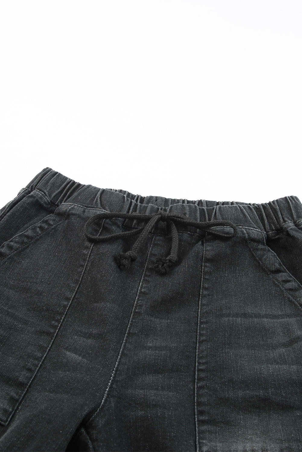 Black Pocketed Distressed Denim Jean