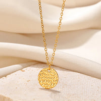 Stainless Steel Love Heart Necklace For Women 2023 New Trendy Lip Chain Simple Pendant Necklace Jewelry Gift Wholesalers