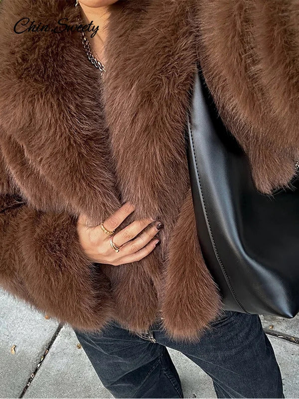 Brown Lapel Faux Fur Short Coat Women Fluffy Long Sleeve Warm Thick Loose Jacket 2024 Autumn Winter Lady High Street Outwear ﻿