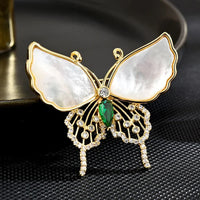 Fashion Women Girls Elegant Emerald Crystal Butterfly Brooches Badges Classic Lady Dress Suit High-end Pins Jewelry