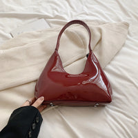 This Is a Patent Leather Shoulder Bag, Fashionable and High-quality Trend, Suitable for Hoing Out Shopping and Dating