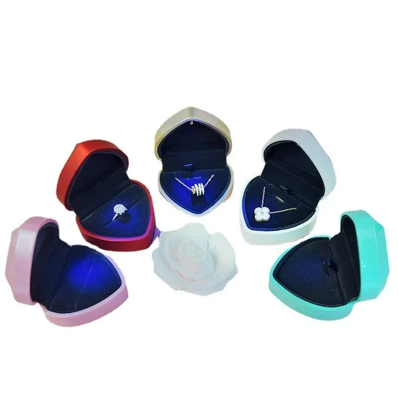 Creative Heart Shaped LED Light Jewelry Box High-end Proposal Confession Ring Box Light Jewelry Box Pendant