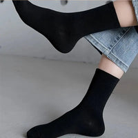 7/10/20 Pairs Mid Length Socks Women Classic Black White Solid Color Fashionable Casual Sports Absorbing Breathable Men Socks