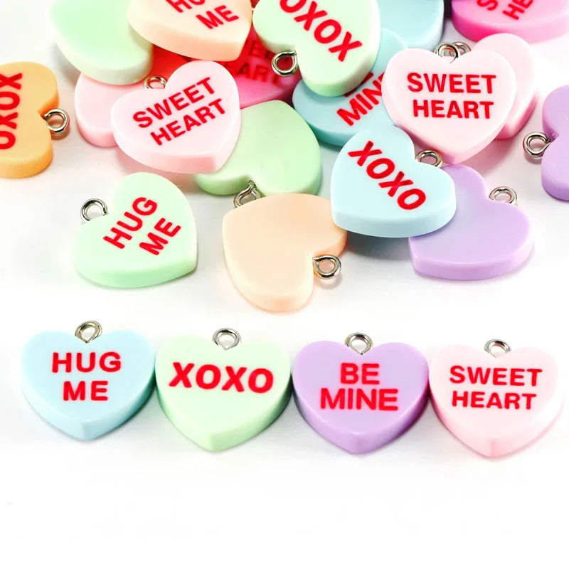 10pcs Resin Love Charms with Words HUG ME BE MINE SWEET HEART Pendant for Earrings Necklace Keychain Diy Jewelry Making Supplies