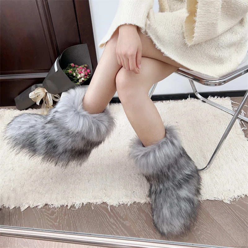 New Winter Fur Onepiece Raccoon Fur Female Snow Boots Fur Shoes Outdoor Mid Leg Boots