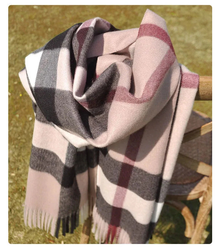 Checkered Scarf Classic British Cashmere for Autumn and Winter Thickened and Warm Versatile and Versatile Scarf Large Shawl