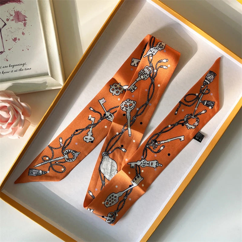 2022 Luxury Silk Scarf Slim Hair Accessories Fashion Bag Handle Ribbon Ladies Horse Print Headband Belt Ladies Fall New 60SKU