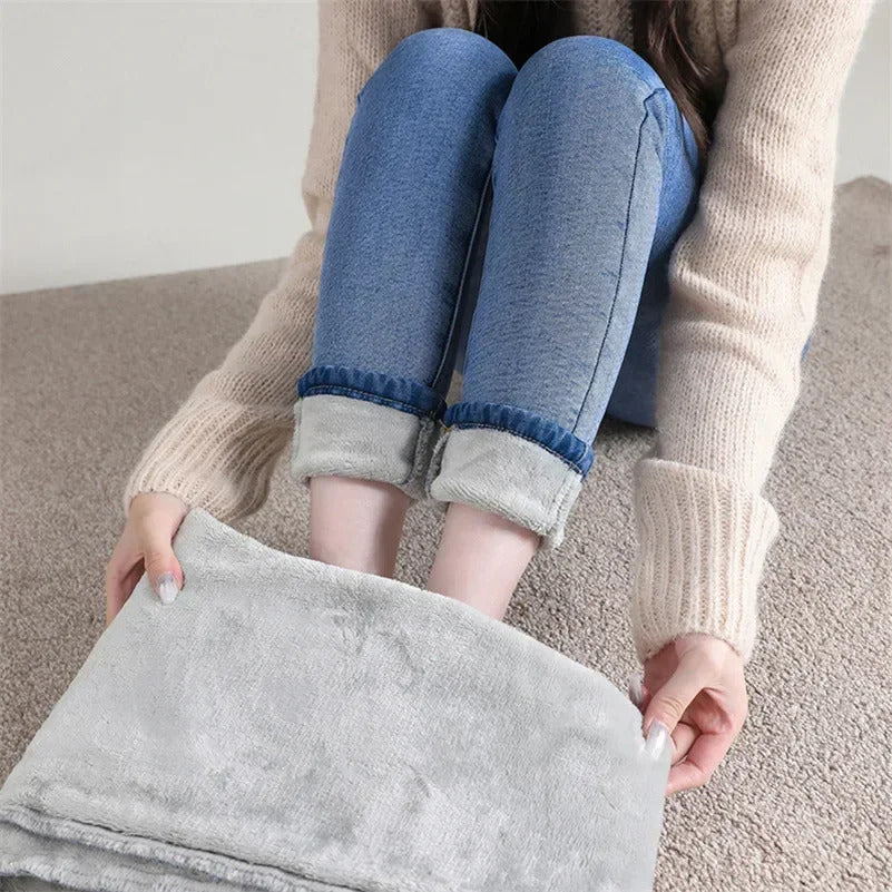 Women Thermal Skinny Jeans Mom Winter Warm Plush Stretch Jeans Lady Fleece Snow Denim Pants Student Pencil Straight Leg Trousers