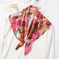 2024 New Fashion 70X70cmPrinted Women's Scarf Pashmina Silk Scarf Square Shawl Decorative Headband Neck Luxury Design Bandana