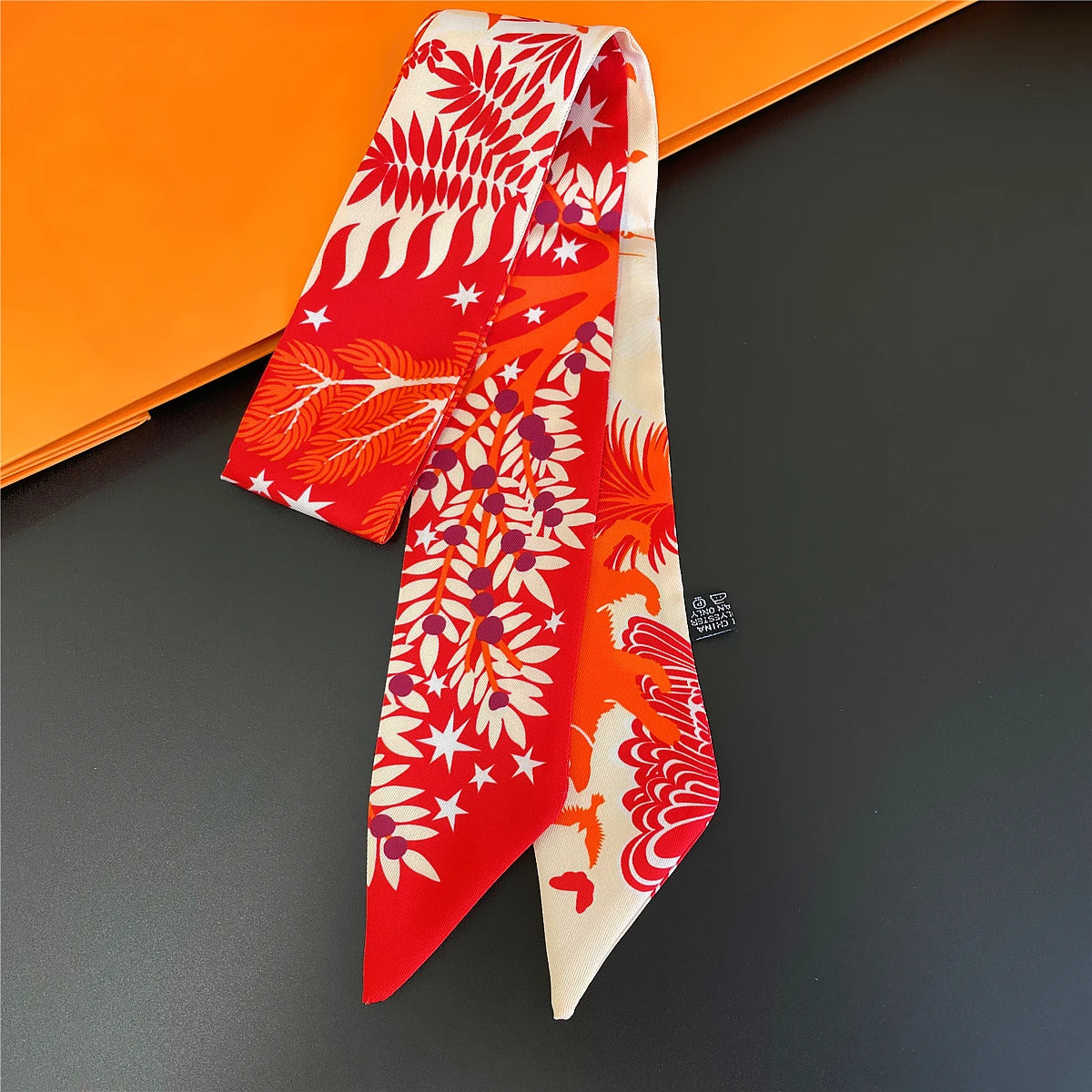 2024 Brand Design Zebra In Flowers Women Scarf Luxury Silk Scarf Fashion Hair Headband Foulard Skinny Bag Scarves Neckerchief