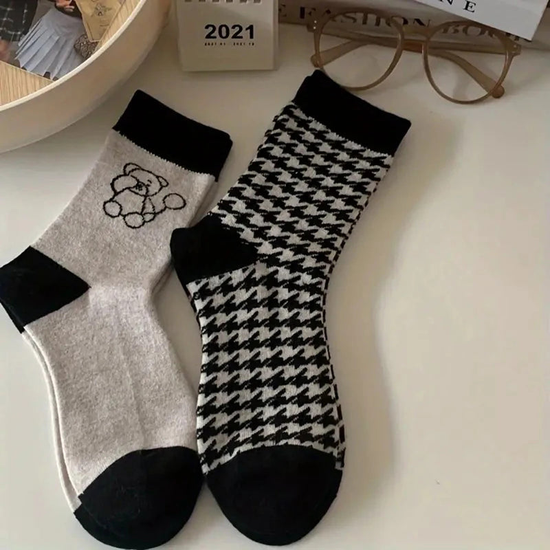 5 Pairs Women Cute Little Bear Mid Calf Socks Fashionable And Versatile Floral Prints Breathable Soft Comfortable Casual Socks