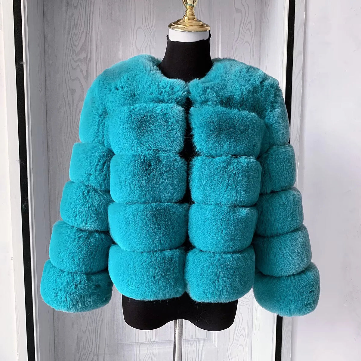 Women's Fashion faux fur coat super hot Autumn Winter women short Faux fox fur fluffy jacket high quality 7xl Ladies furry coats