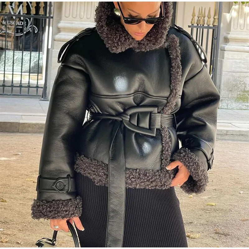 Luxury New Fur Splicing Thicken Warm Leather Jackets Women Fashion Big Lapel Belt Cropped Coats 2024 Lady High Streetwear Winter