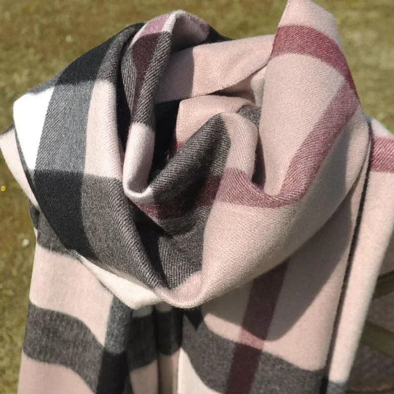 Checkered Scarf Classic British Cashmere for Autumn and Winter Thickened and Warm Versatile and Versatile Scarf Large Shawl