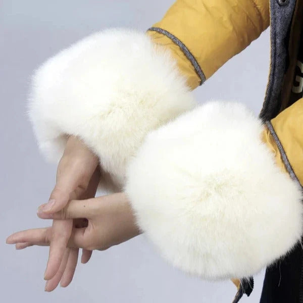 Imitation Raccoon Fox Hair Fluffy Hand Rings Fluffy Wrist Guards Women's Cuffs Imitation Rabbit Fur Bracelets Cuffs Wrist Covers