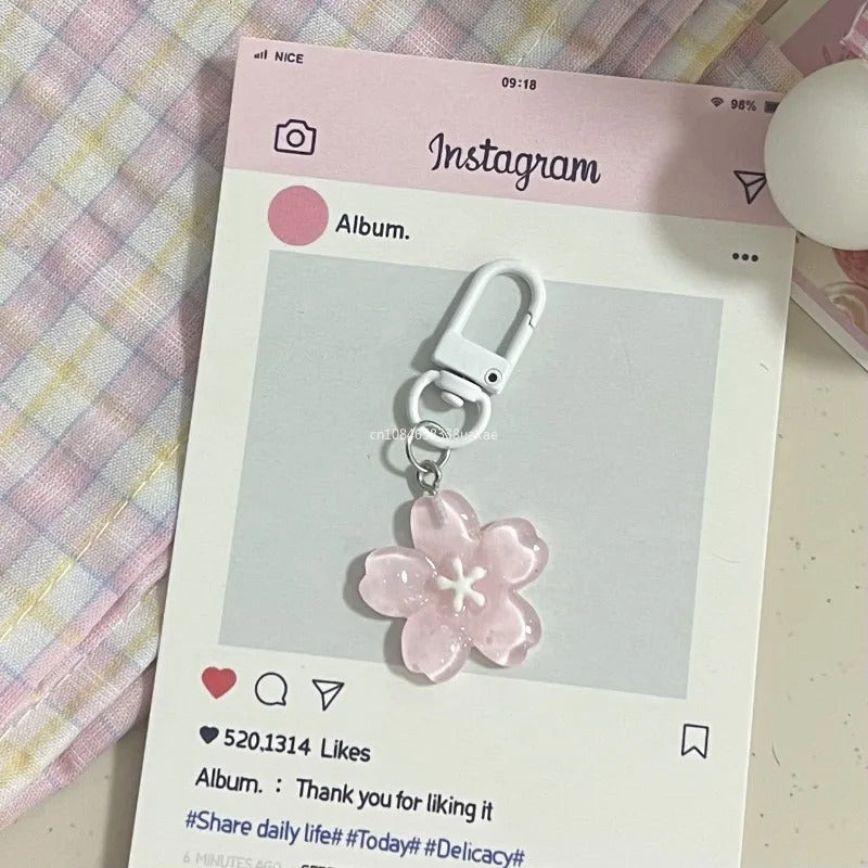 Simulated Sakura Key Chain Resin Cherry Blossom Jelly Sakura Pendant Keyring Keyring Romantic Translucent Flower Doll Pendants