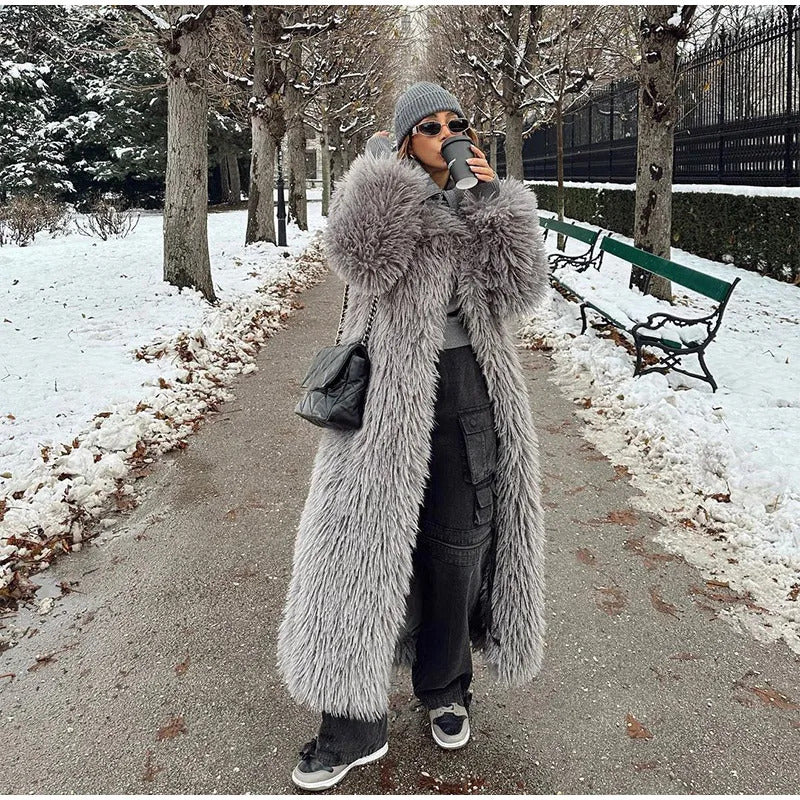 Winter New Women's Plush Faux Fur Overcoat Fashion Long Sleeved Warm Turn-down Collar Cardigan High Street Loose Outerwear 2024