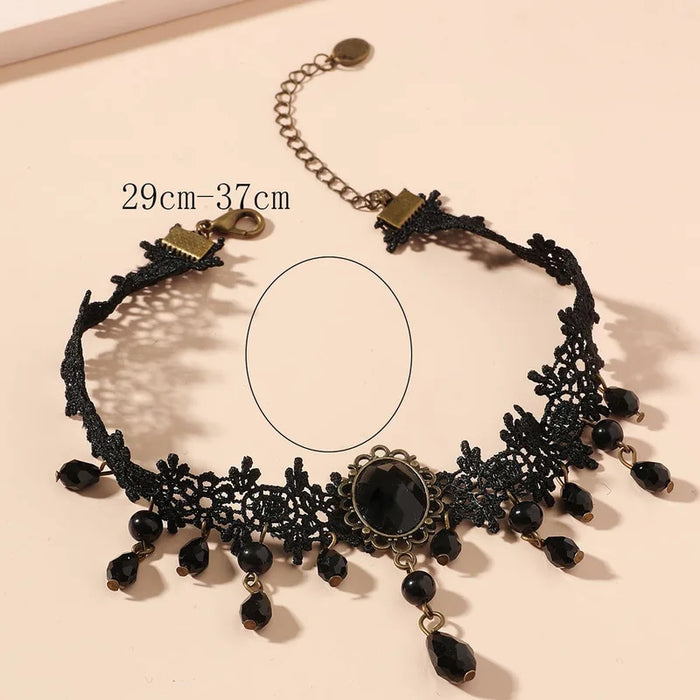 Vintag Classic Gothic Lace Choker for Women Black Crystal Pendant Charm Choker Necklaces Boho Clavicle Jewelry Christmas Gifts