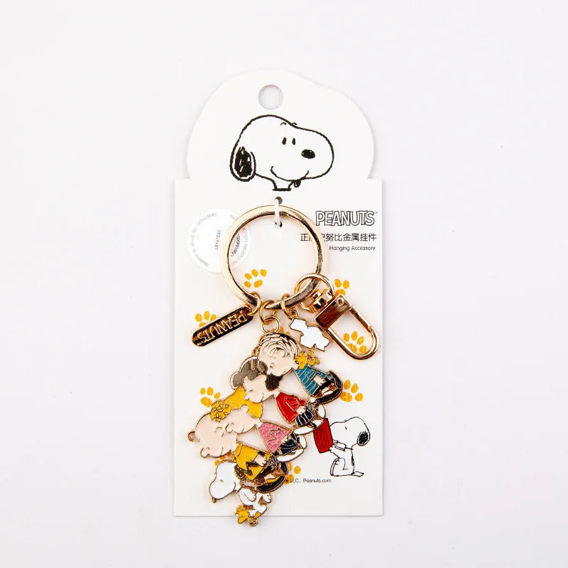 Anime SNOOPY Charlie Metal Keychain Cute Couple Bagpack Pendant Key Ring for Men Women Car Keychain Accessories Birthday Gift