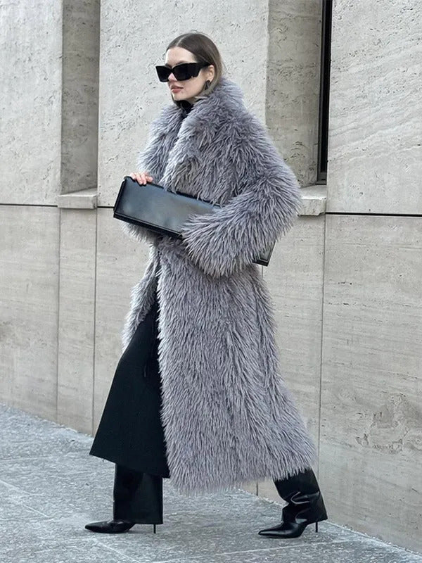 Winter New Women's Plush Faux Fur Overcoat Fashion Long Sleeved Warm Turn-down Collar Cardigan High Street Loose Outerwear 2024