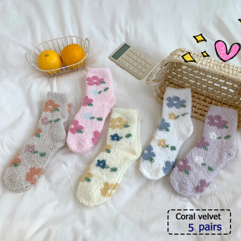 4/5/6/8 Pairs of Cute Teddy Bear Short Socks with Shallow Mouthed Spring and Summer Casual Matching Short Tube Boat Socks