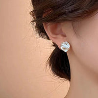 Gentle Camellia Earrings Light Luxury Fashionable Temperament High End Feeling Niche Design Flower Earrings For Women