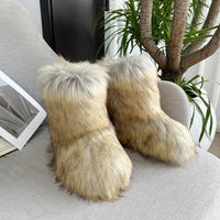 New Winter Fur Onepiece Raccoon Fur Female Snow Boots Fur Shoes Outdoor Mid Leg Boots