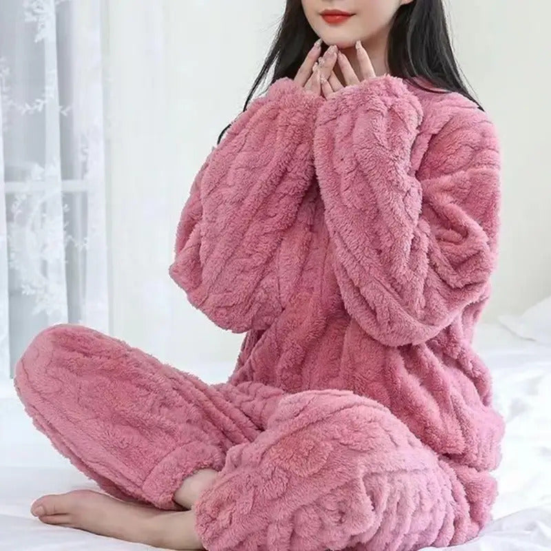 Stylish Crew Neck Pajamas Winter Pajama Set Stylish Comfortable Winter Pajamas Warm Plush 2-piece Sleepwear for Women for Autumn