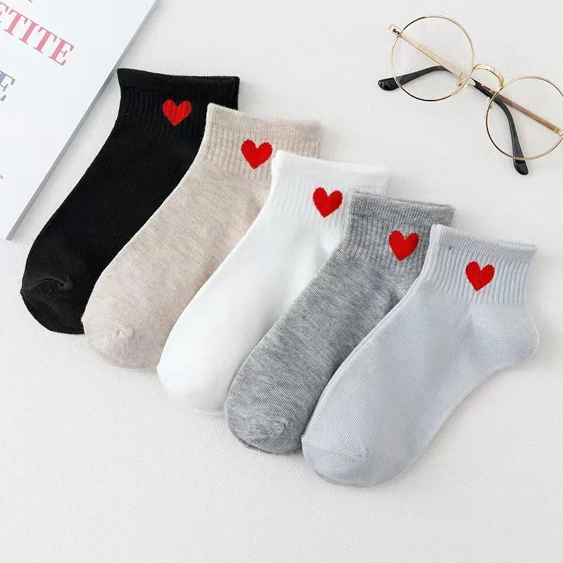 5 Pairs Lovely Heart Cotton Socks Women Summer Fashion Black White Sports Short Socks Girls Cute Style Low Tube Boat Socks 35-40