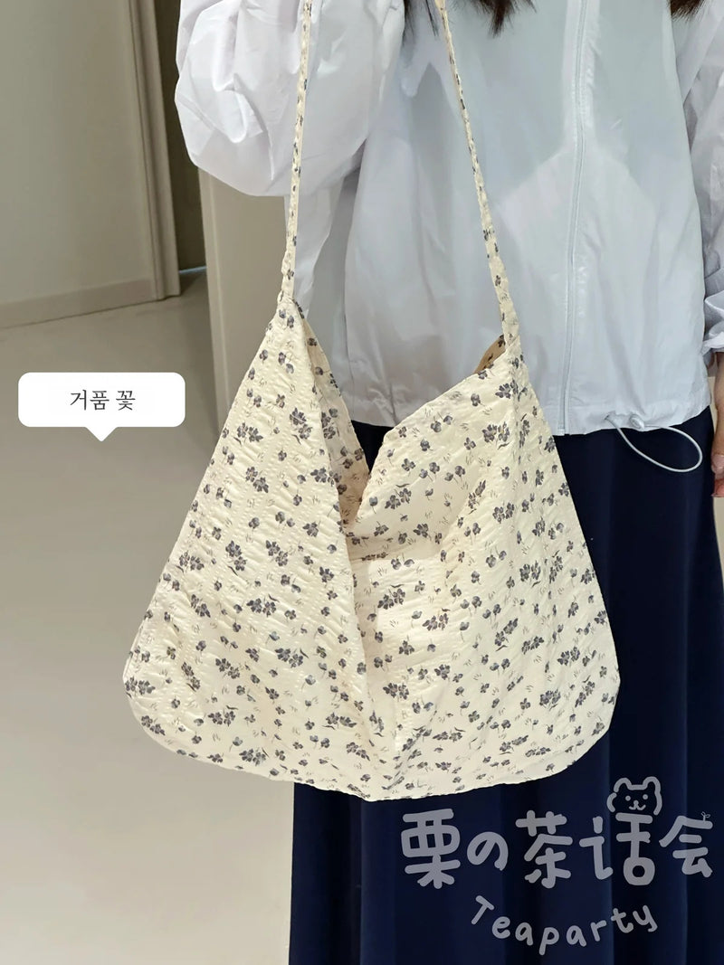 Floral Casual Canvas Bag Large Capaci Bag Women Japan fashion Ins Sle Lightweight Messenger Bag Student Commuter Shoulder...