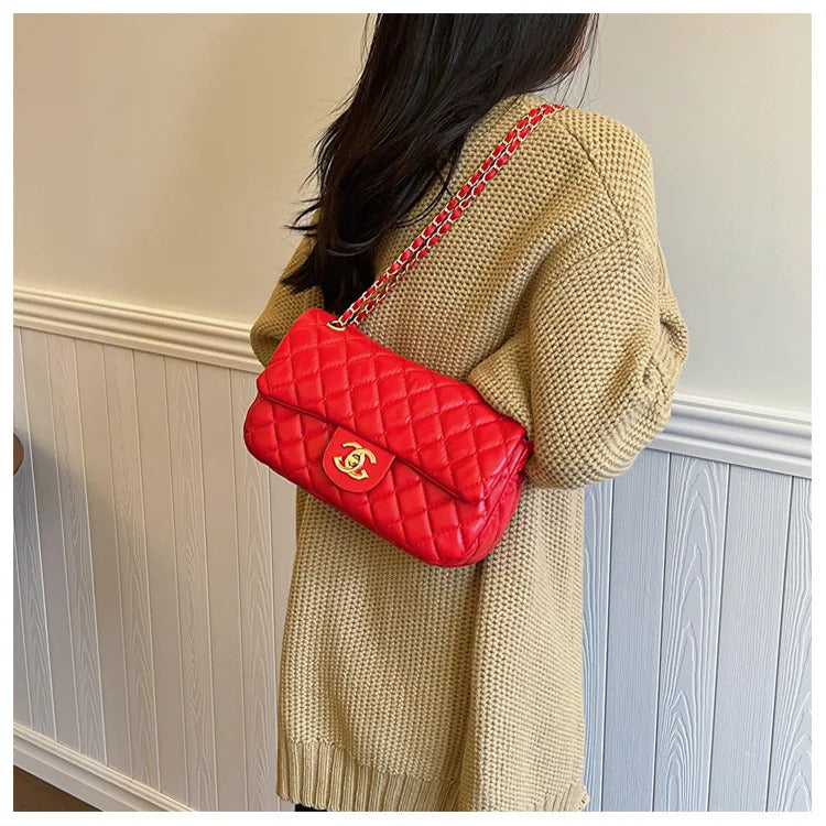 2024 new diagonal chain small square bag, classic texture, simple and fashionable, niche fashion style, luxurious high-end feel