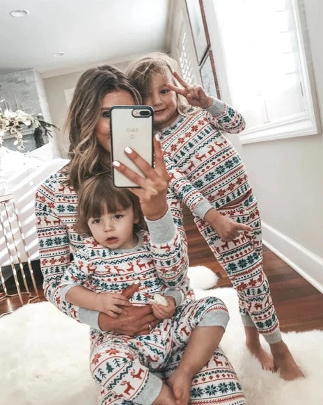 2024 Family Christmas Matching Pajamas Set Xmas Adult Kids Mother And Daughter Father Son Sleepwear Baby Family Look Outfits