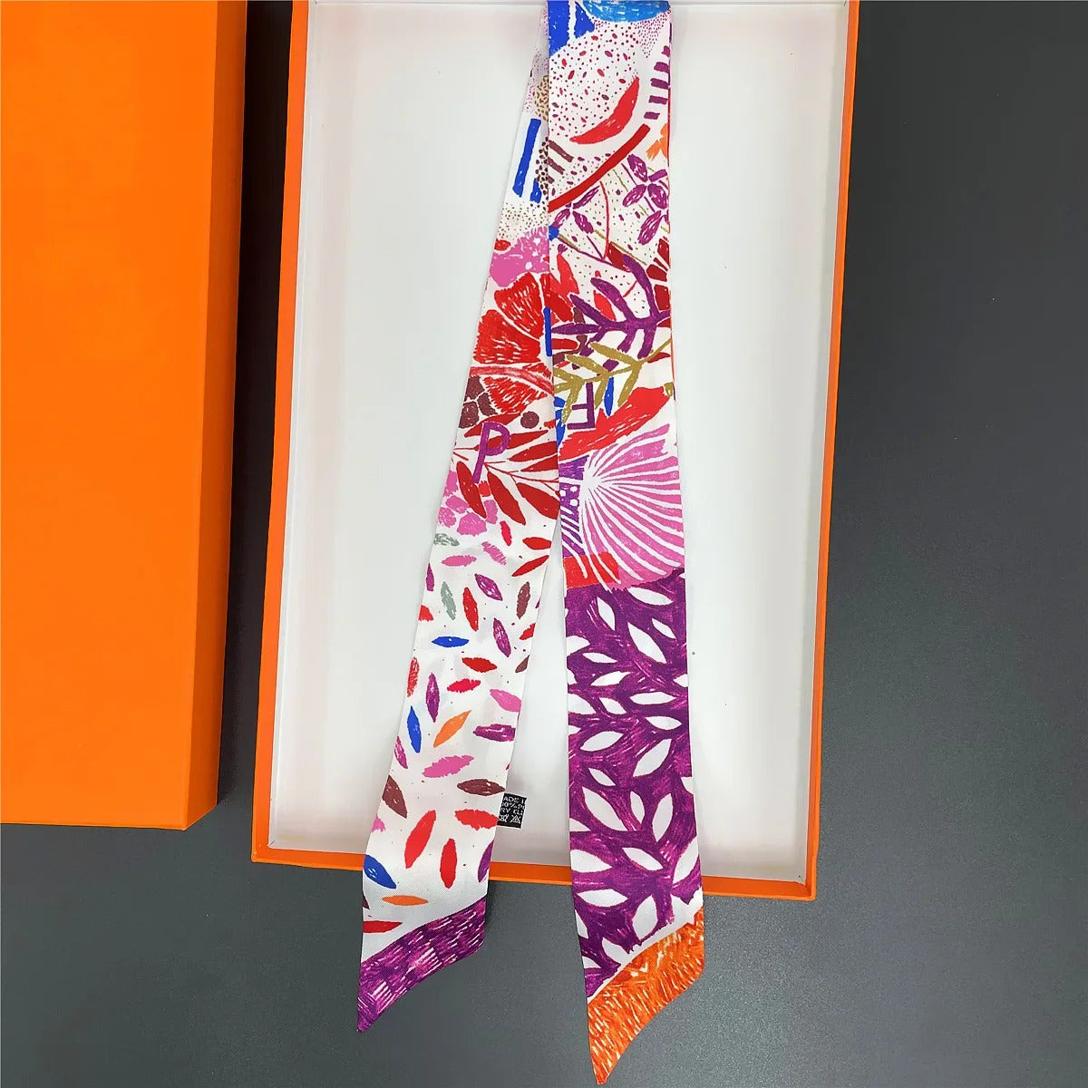 Luxury Design Horse Print Skinny Silk Ribbon Scarf Women5x85cm Hairband Soft Satin Female Foulard Floral Headband Bag Neck Ties